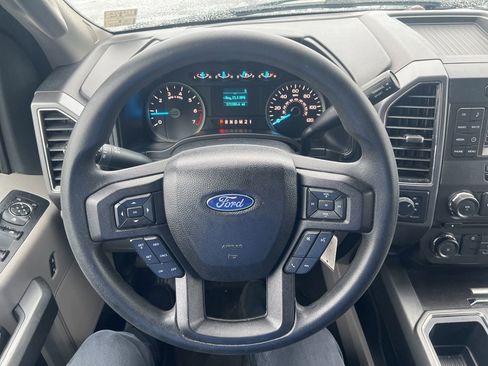 Used 2017 Ford F150 XLT AWD/4WD image 12