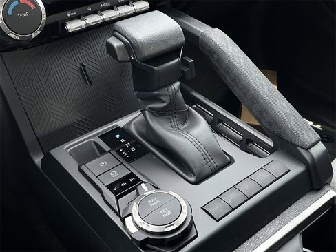 New 2026 Toyota Tacoma SR5 image 17