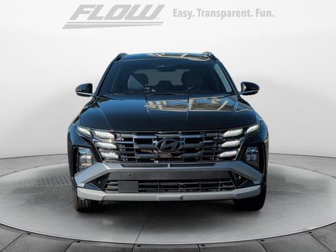 Used 2025 Hyundai Tucson Limited AWD/4WD image 2