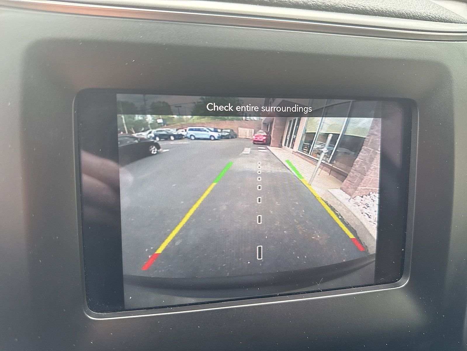 Used 2019 Jeep Cherokee Latitude w/ Cold Weather Group AWD/4WD image 48