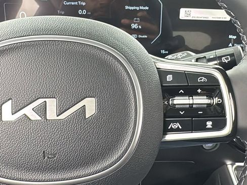 New 2026 Kia Carnival SX w/ SX Dark Edition Package FWD image 24