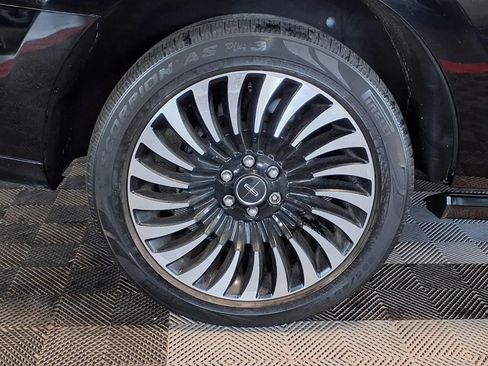 Used 2018 Lincoln Navigator Black Label image 9