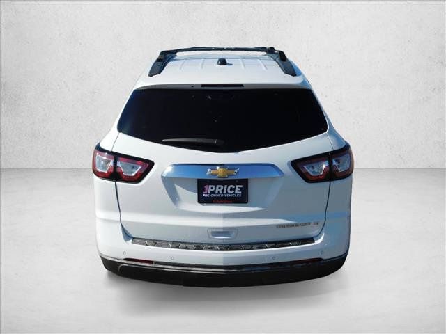 Used 2016 Chevrolet Traverse LT w/ LPO, 'HIT The Road' Package FWD image 11