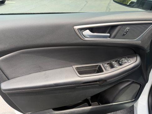 Certified 2024 Ford Edge SEL w/ Convenience Package AWD/4WD image 19