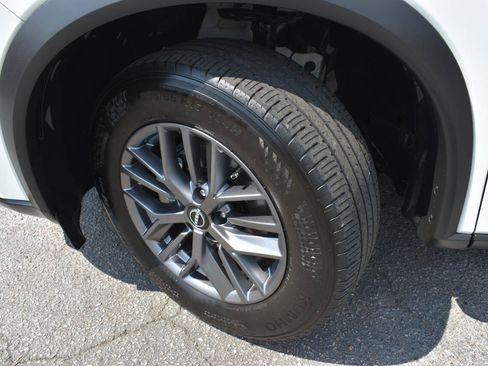 Used 2024 Nissan Rogue S AWD/4WD image 43