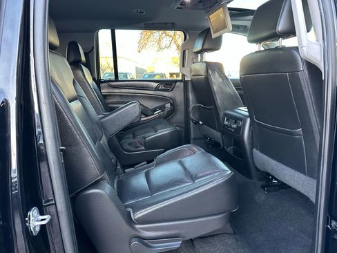 Used 2018 GMC Yukon XL SLT w/ Open Road Package image 29