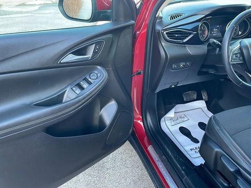 Used 2020 Buick Encore GX Preferred image 11