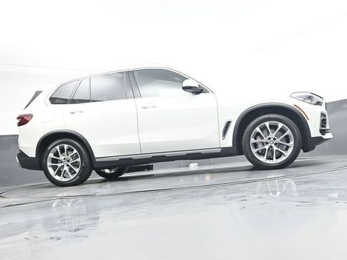 Used 2021 BMW X5 xDrive40i w/ Premium Package 3 AWD/4WD image 30