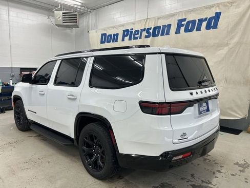 Used 2023 Jeep Wagoneer Series II w/ Convenience Group I image 6