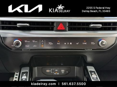 New 2026 Kia Sorento SX Prestige w/ Olive Brown Leather Package AWD/4WD image 24