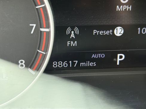 Used 2023 Nissan Rogue S AWD/4WD image 17