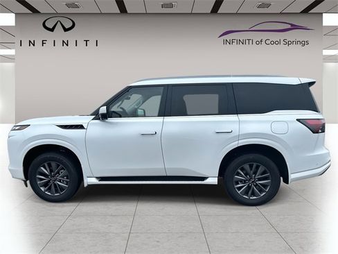 New 2026 INFINITI QX80 Pure image 4