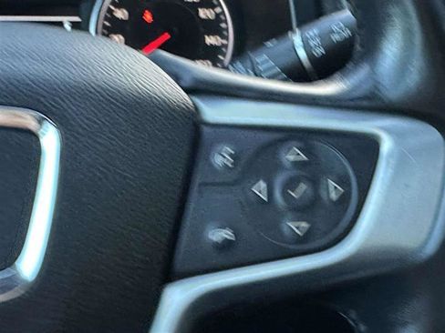 Used 2018 GMC Acadia SLE image 14