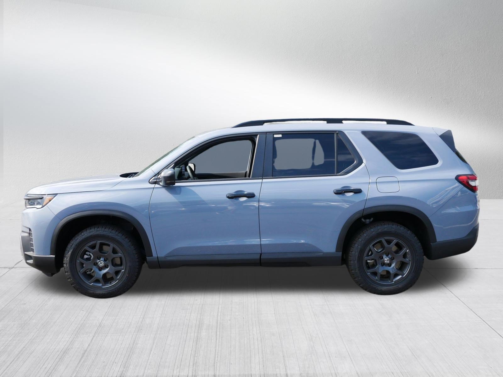 Certified 2026 Honda Pilot TrailSport image 4
