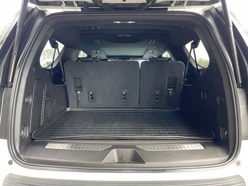 Used 2021 Chevrolet Suburban RST image 21