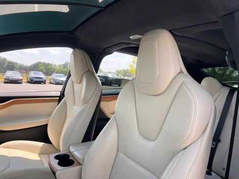 Used 2019 Tesla Model X 75D AWD/4WD image 13