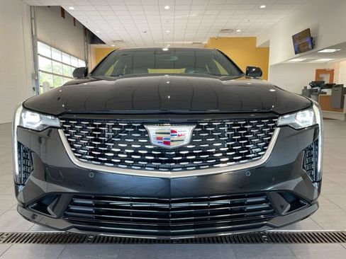 Certified 2022 Cadillac CT4 Premium Luxury AWD/4WD image 9