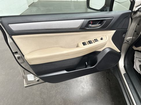 Used 2015 Subaru Outback 2.5i Premium image 15