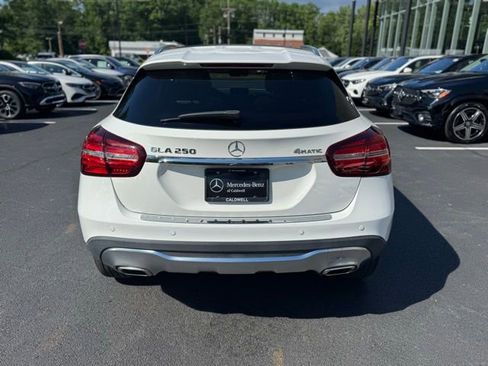 Certified 2020 Mercedes-Benz GLA 250 4MATIC image 4