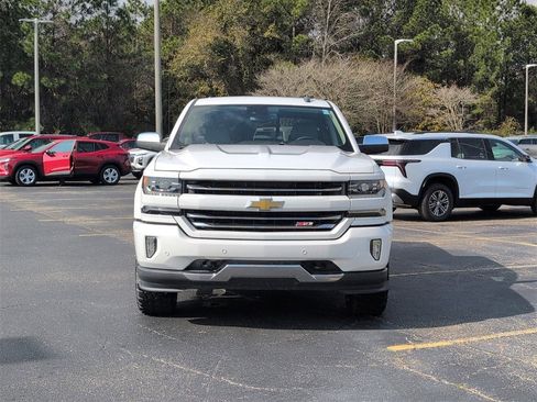 Used 2017 Chevrolet Silverado 1500 LTZ Z71 w/ LTZ Plus Package image 9