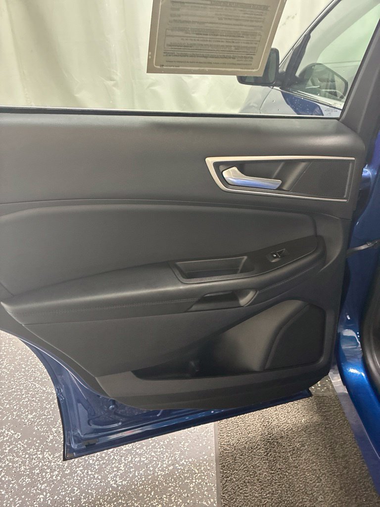 Used 2023 Ford Edge SEL w/ Convenience Package AWD/4WD image 21