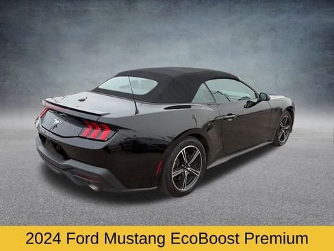 Used 2024 Ford Mustang Premium image 3