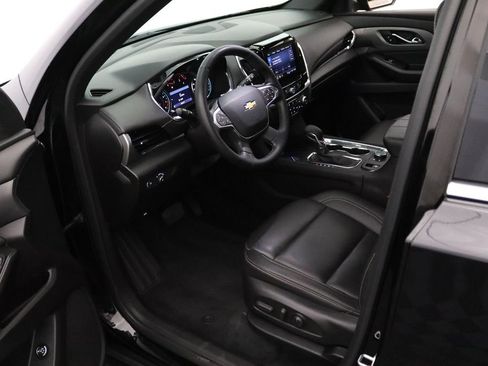 Used 2023 Chevrolet Traverse LT AWD/4WD image 19