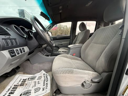 Used 2009 Toyota Tacoma PreRunner image 15