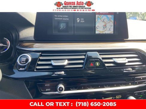 Used 2018 BMW 530i xDrive w/ Premium Package image 35