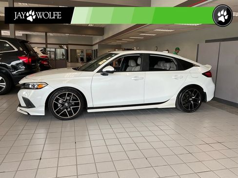Used 2023 Honda Civic Sport Touring image 3
