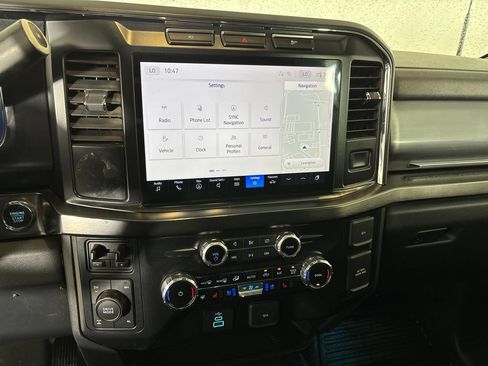 Used 2024 Ford F350 Lariat w/ Black Appearance Package AWD/4WD image 15