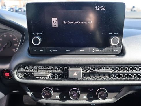 Used 2025 Honda HR-V LX image 16