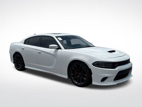 Used 2022 Dodge Charger Scat Pack w/ Plus Group RWD image 9