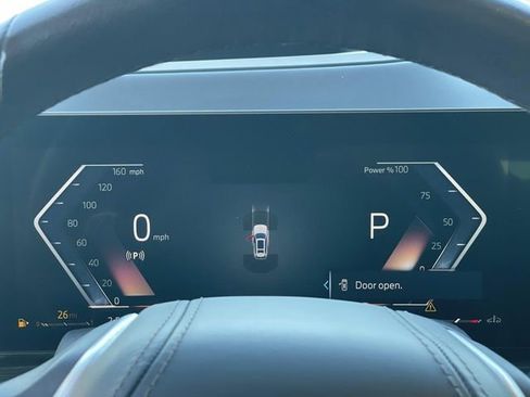 Used 2023 BMW X7 xDrive40i w/ Premium Package AWD/4WD image 16