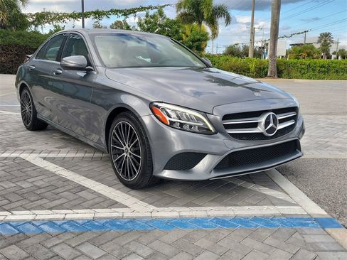 Used 2019 Mercedes-Benz C 300 Sedan image 7