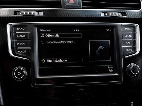 Used 2016 Volkswagen GTI SE w/ Lighting Package (SEL) FWD image 29