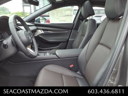 New 2026 MAZDA MAZDA3 Hatchback w/Premium Plus Pkg AWD/4WD image 3