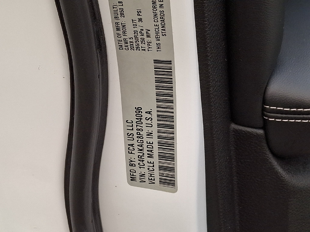 Used 2023 Jeep Grand Cherokee L Laredo AWD/4WD image 29