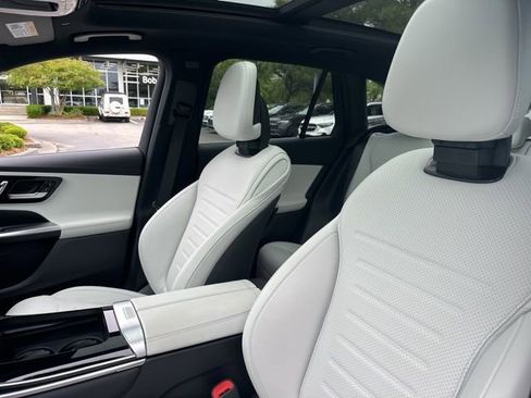 Certified 2025 Mercedes-Benz GLC 300 4MATIC image 12