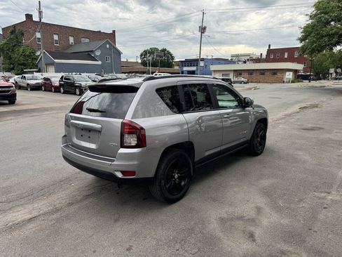 Used 2015 Jeep Compass High Altitude AWD/4WD image 4