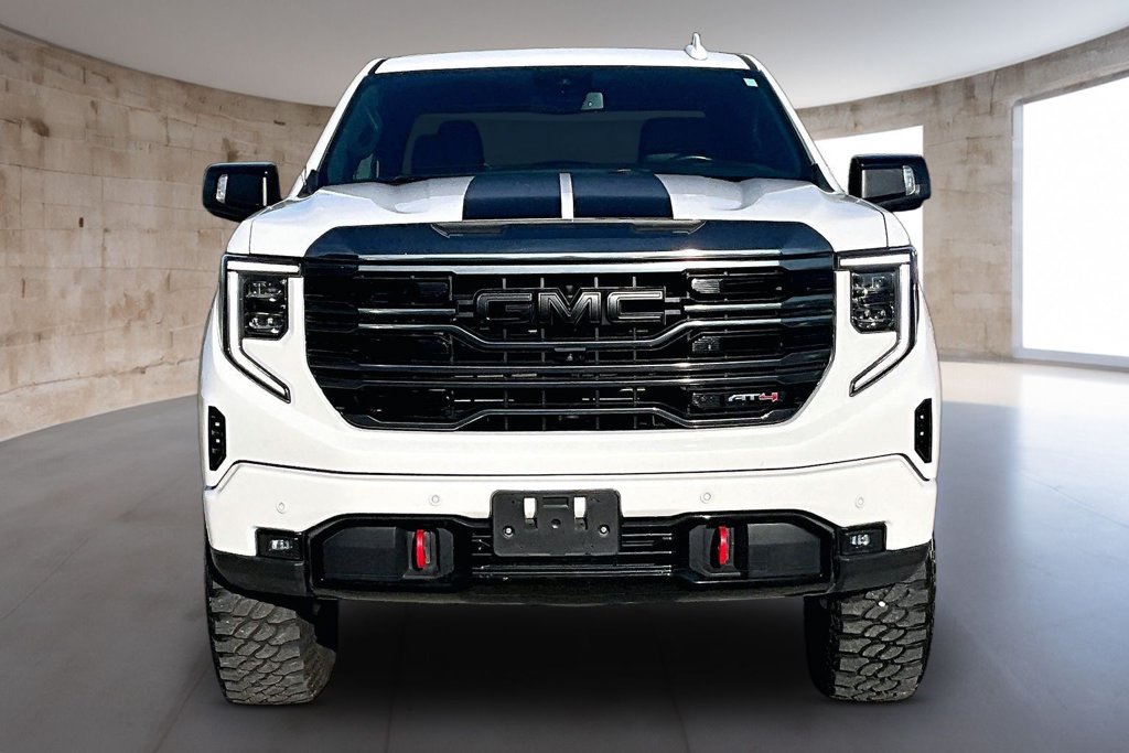 Used 2023 GMC Sierra 1500 AT4 AWD/4WD image 4