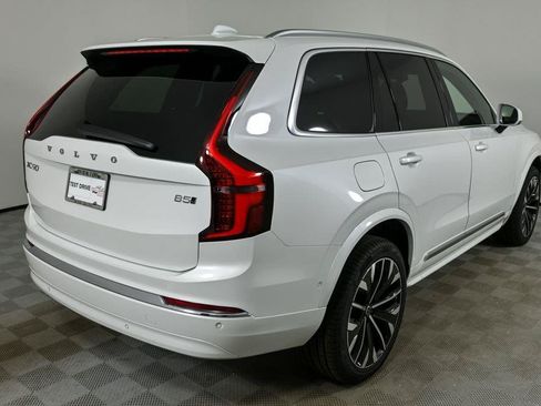 Used 2026 Volvo XC90 B6 Plus w/ Protection Package Premier AWD/4WD image 29