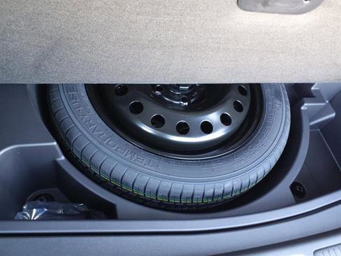 New 2025 Buick Envision Sport Touring image 19