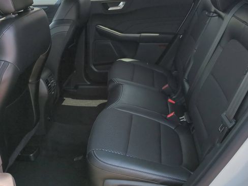 New 2025 Ford Escape SE FWD image 16
