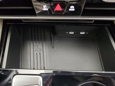 Certified 2025 Volkswagen Atlas SE w/ Panoramic Sunroof Package image 23