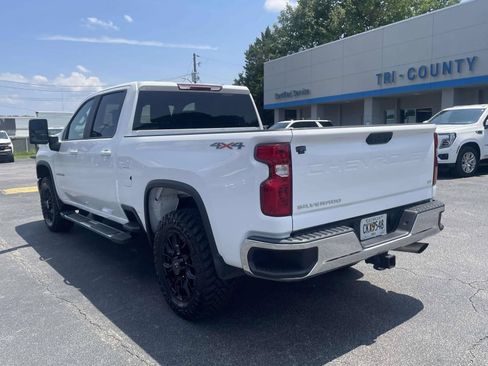 Used 2025 Chevrolet Silverado 2500 LT w/ Convenience Package AWD/4WD image 5