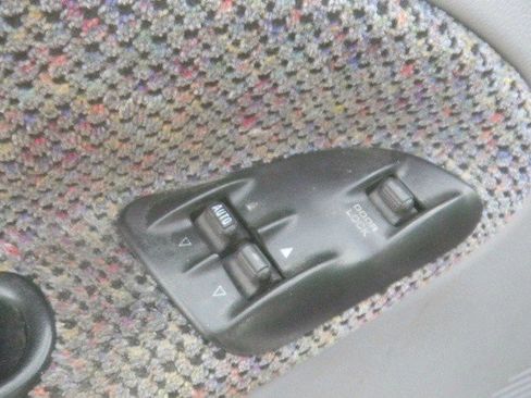 Used 2001 Dodge Ram 2500 Truck 2WD Quad Cab image 16