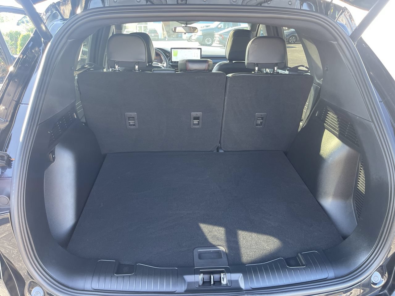 Used 2024 Ford Escape ST-Line w/ Tech Pack #1 AWD/4WD image 26