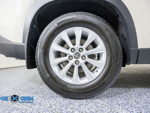 Used 2024 Toyota Grand Highlander AWD image 46