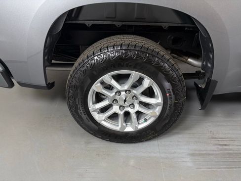 New 2026 Chevrolet Silverado 1500 RST w/ Z71 Off-Road Package AWD/4WD image 13